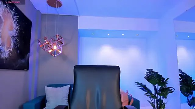 AidaJones on StripChat 