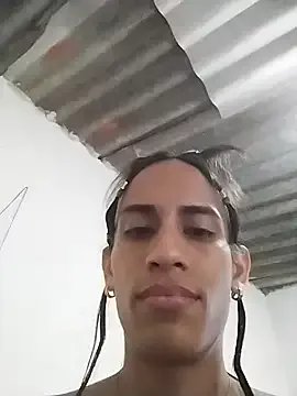 Freechat AlexaWarner on StripChat