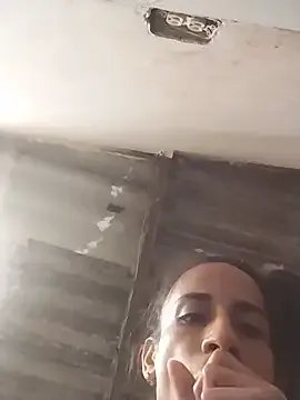 Freechat AlexaWarner on StripChat