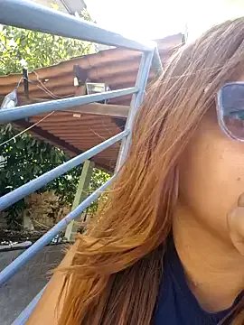 Freechat AliceRuivinha2 on StripChat