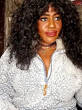 Freechat AmazonianMistress on StripChat