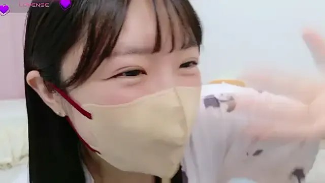 Group anchan_ on StripChat