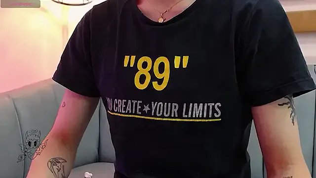 Freechat ArianaSantana on StripChat