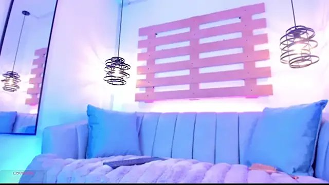 Freechat ArianaSantana on StripChat