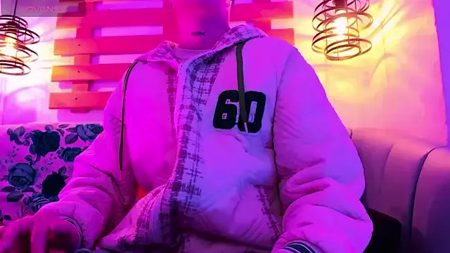 Freechat ArianaSantana on StripChat