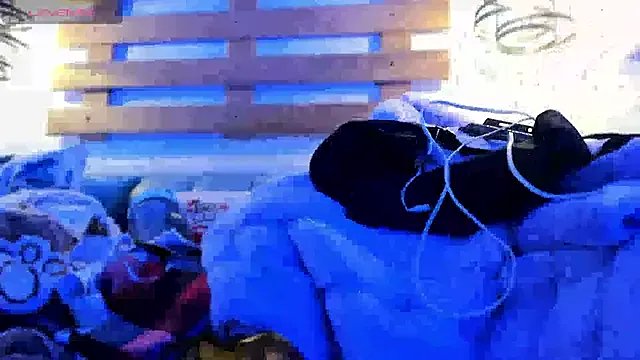 Freechat ArianaSantana on StripChat