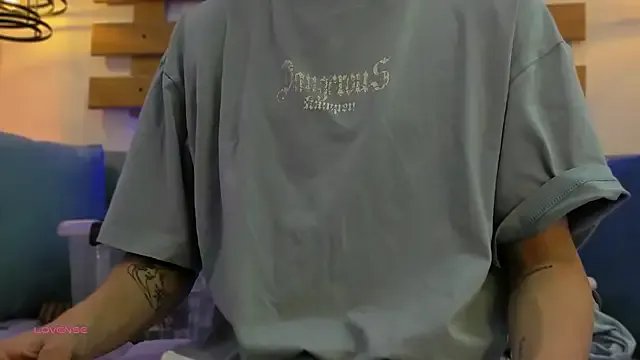 Freechat ArianaSantana on StripChat