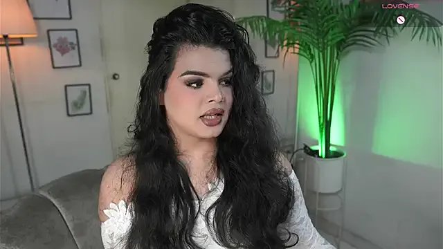 Freechat artechloe on StripChat