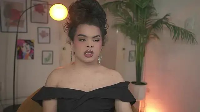 Freechat artechloe on StripChat