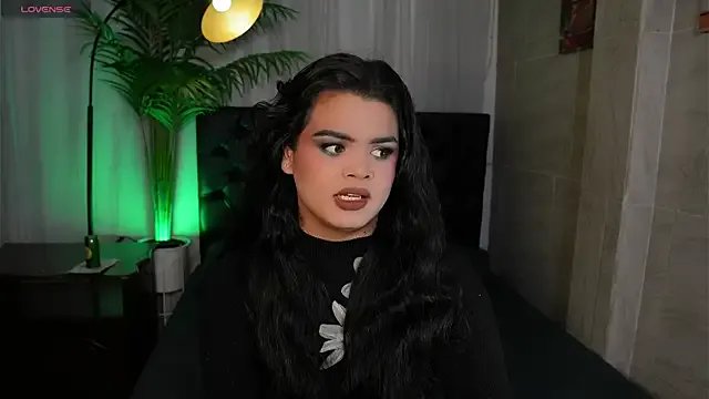 Freechat artechloe on StripChat