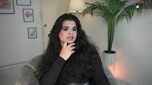 Freechat artechloe on StripChat