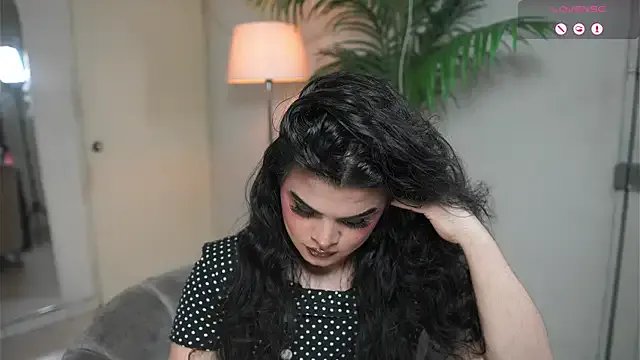 Freechat artechloe on StripChat