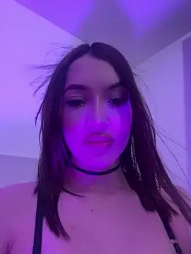 Bella-taylorr on StripChat 