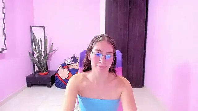 Freechat blondie_dirtysquirt on StripChat