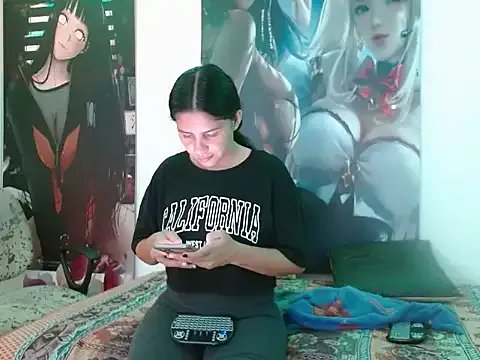 Freechat Bootycallhot on StripChat