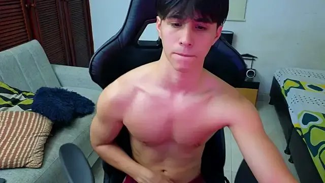 Freechat carl_dixon on StripChat