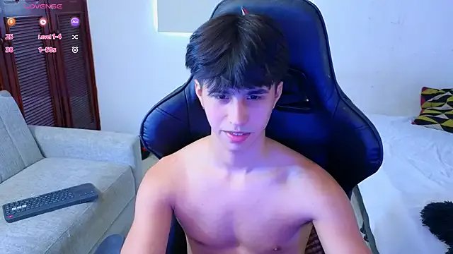 Freechat carl_dixon on StripChat