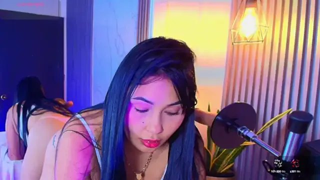 Freechat Cherry__blossom18 on StripChat