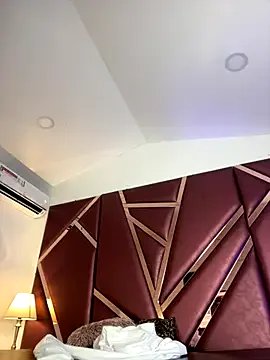 Freechat DanielaMedinaa on StripChat