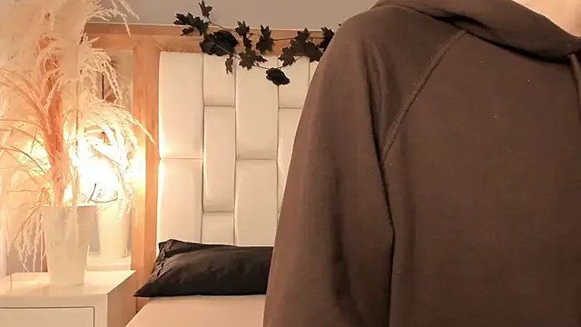 Freechat Daphne_And_Roger on StripChat