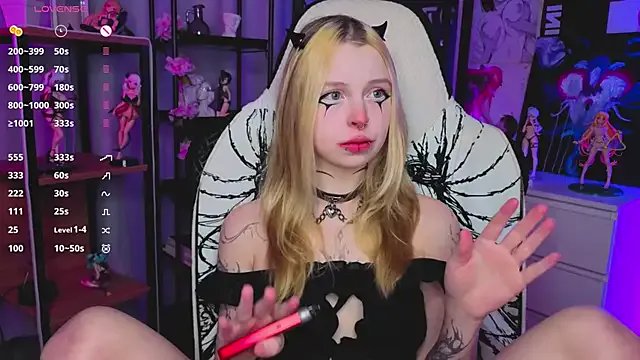 ElvenQueen on StripChat 