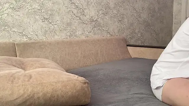 evelina228 on StripChat 