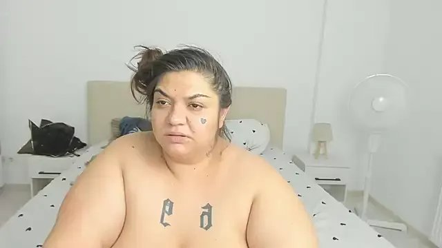 EvvaBBW on StripChat 