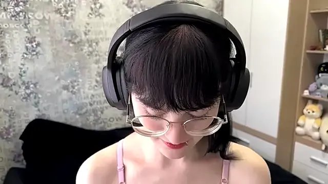 Freechat FakeLamb on StripChat