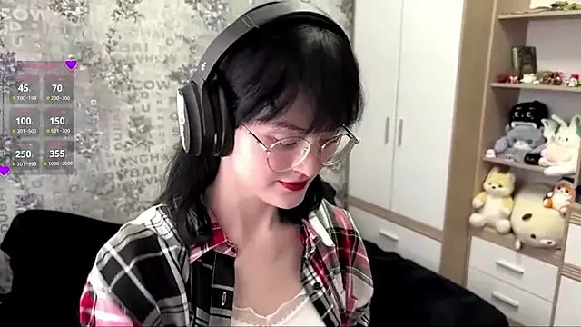 Freechat FakeLamb on StripChat