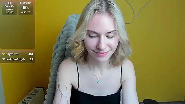 Freechat Fiona_Night on StripChat