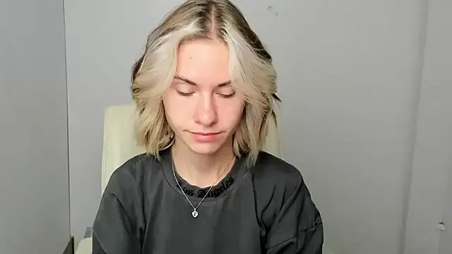 Freechat Fiona_Night on StripChat