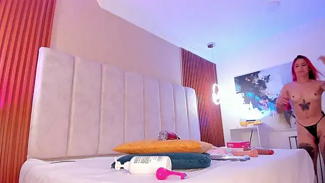 Freechat HannaRed_ on StripChat