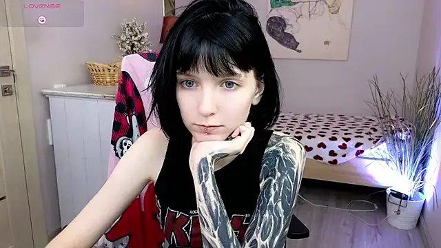 Freechat HazelTompson on StripChat