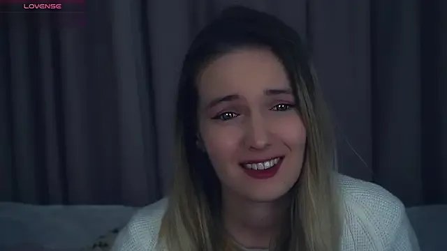 Freechat HongTomczak on StripChat