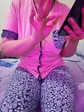 Freechat Hoot_Sexy_Queen on StripChat