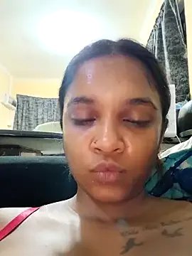 Freechat Indianqueen03 on StripChat