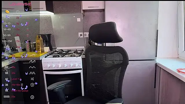 Freechat jooycetreier on StripChat