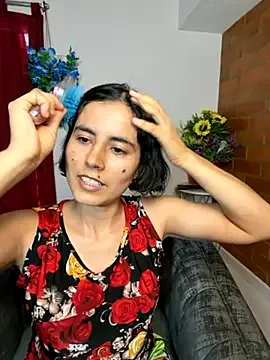 Freechat kanela3434 on StripChat