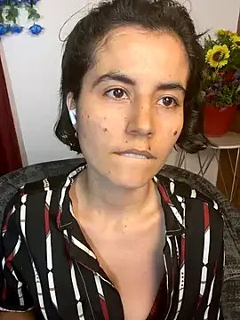 Freechat kanela3434 on StripChat