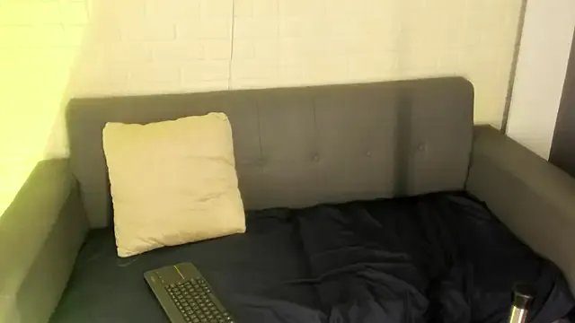 Freechat karina_gomez_18 on StripChat