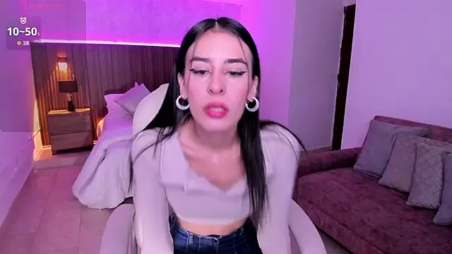 Freechat karlaa_james on StripChat