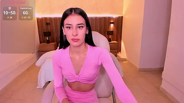 Freechat karlaa_james on StripChat