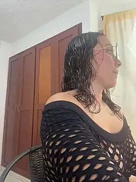 Freechat Kay_LustyWife on StripChat