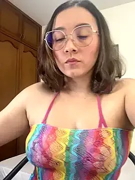 Freechat Kay_LustyWife on StripChat