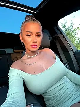 Freechat KirstieVegas on StripChat