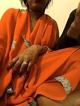 Freechat Kissing_Couple on StripChat