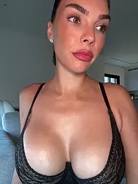 Freechat krissiswrld- on StripChat