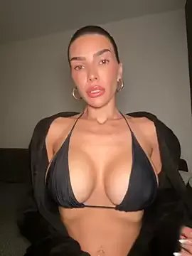 Freechat krissiswrld- on StripChat