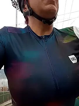 Freechat LAPOTRA_04 on StripChat