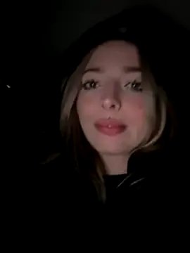 Freechat LoraaDoll on StripChat